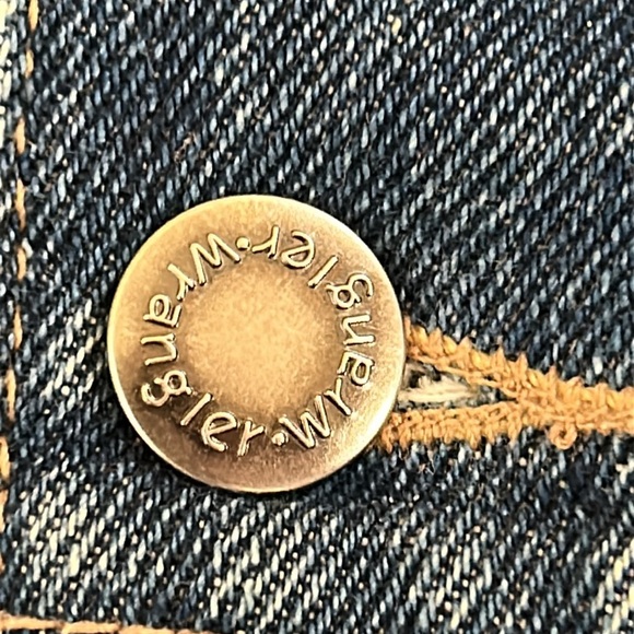 VTG Wrangler Hero Blue Denim Jacket, Custom moose hooves embroidered patch sz M - Picture 9 of 15